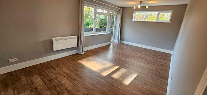 2 Bedroom Apartment To Rent In Milton Road, Harpenden, AL5