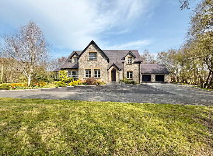 4 Bedroom Detached House With Garages For Sale In Hawthorn Road, Omagh, BT79