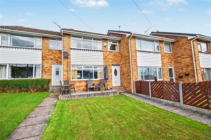 3 Bedroom Terraced House For Sale In Topcliffe Green, Morley, Leeds, West Yorkshire, LS27