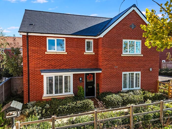 4 Bedroom Detached House For Sale In Drury Grove, Hatfield Peverel, Chelmsford, Essex, CM3