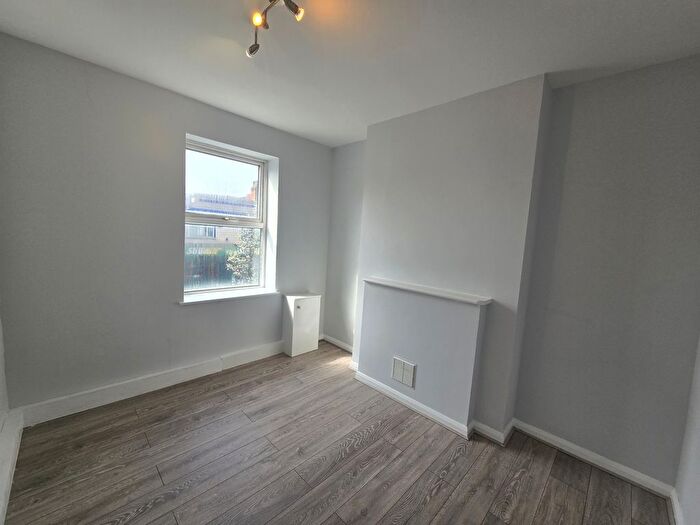 1 Bedroom Flat To Rent In Cricklewood Broadway, London, NW2
