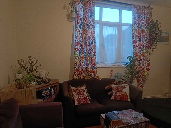 1 Bedroom Flat To Rent In Flat, Stourbridge Road, Dudley, West Midlands, DY1