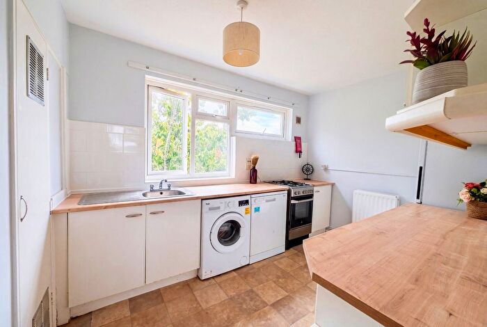 2 Bedroom Flat To Rent In Wordsworth, Bracknell, Berkshire, RG12