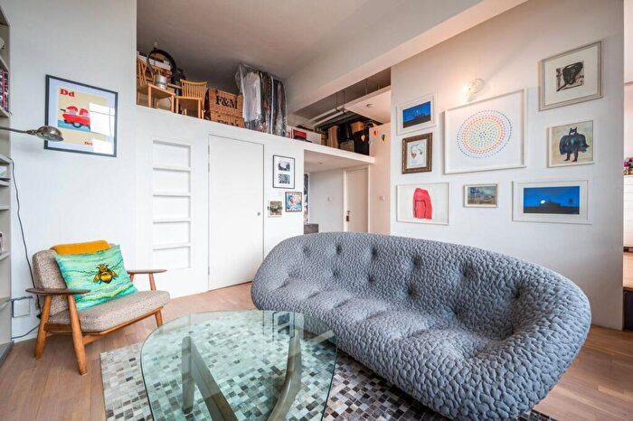 1 Bedroom Flat To Rent In Pentonville Road, Islington, London, N1