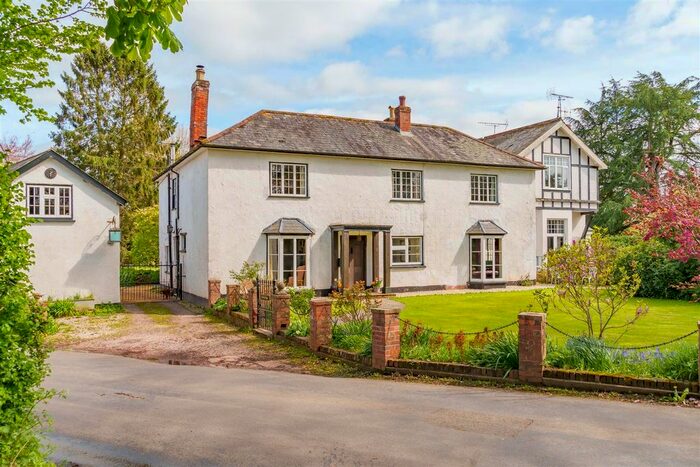 7 Bedroom Link Detached House For Sale In Clyst Hydon, Cullompton, EX15