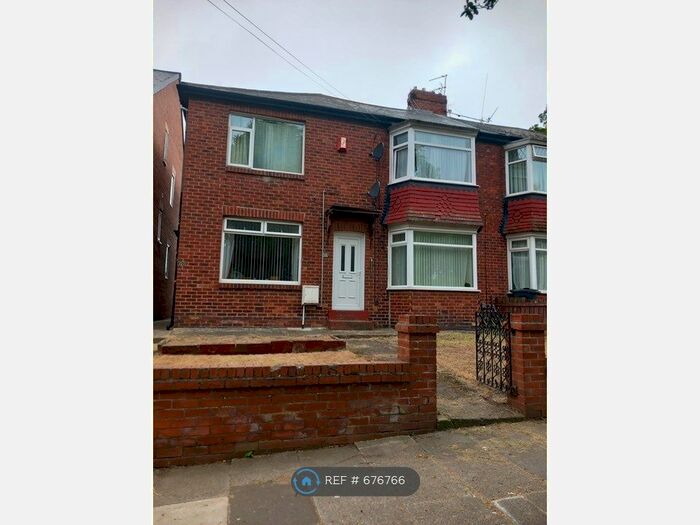 2 Bedroom Flat To Rent In Central Avenue, North Shields, NE29