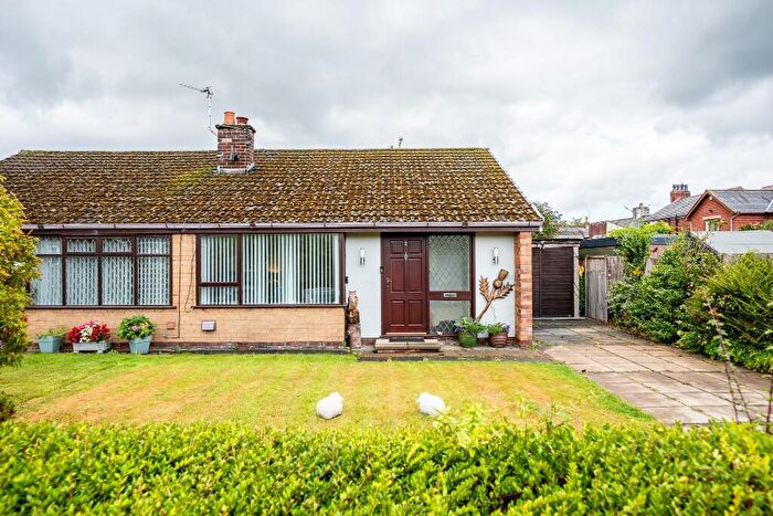 2 Bedroom Semi-Detached Bungalow To Rent In Barnfield, Much Hoole, PR4