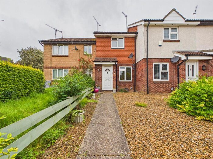 2 Bedroom Terraced House For Sale In Huscarle Way, Tilehurst, Reading, RG31