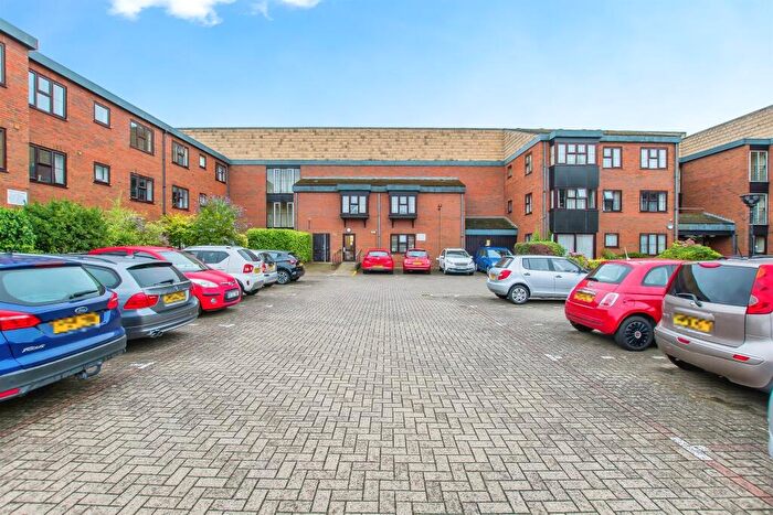 1 Bedroom Retirement Property For Sale In Lincoln Road, Peterborough, PE1