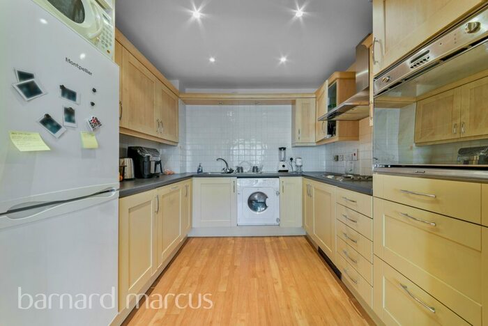 1 Bedroom Flat To Rent In London Road, London, SW16