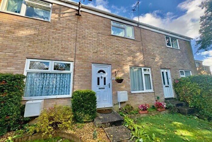 2 Bedroom Property To Rent In Abbots Way, Yeovil, BA21