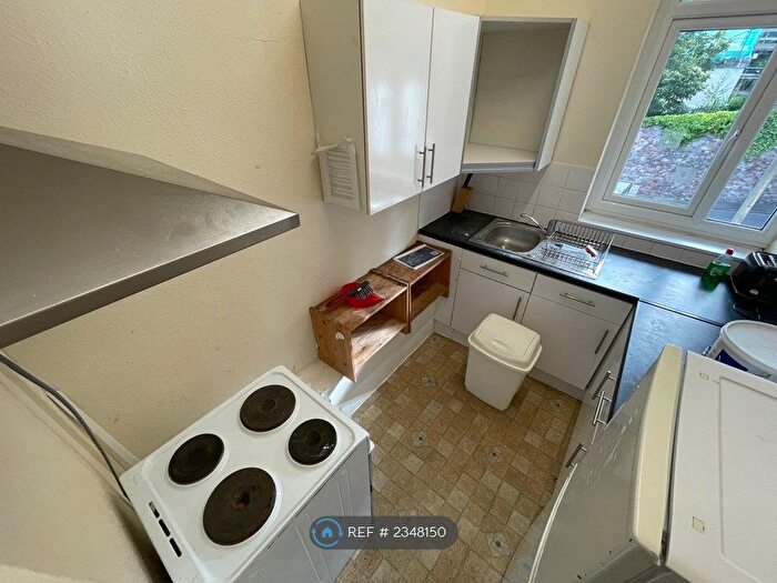 3 Bedroom Flat To Rent In Park Street, Bristol, BS1