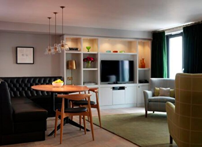 2 Bedroom Flat To Rent In Brompton Road, Knightsbridge, London, SW7