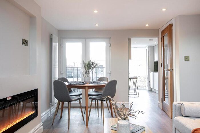 3 Bedroom Flat For Sale In Astbury Road, Peckham, SE15