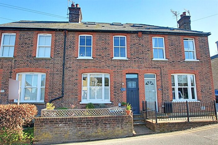 4 Bedroom Terraced House For Sale In Church Lane, Kings Langley, WD4