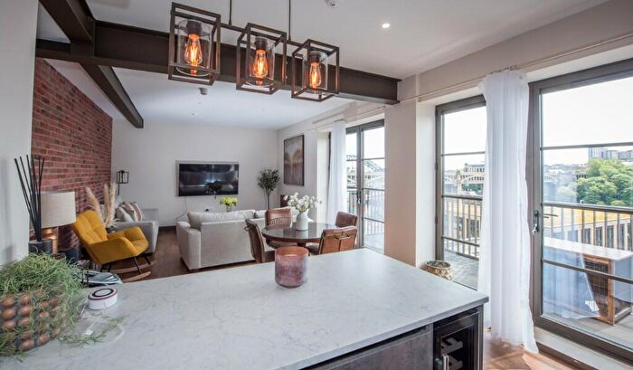 2 Bedroom Apartment For Sale In Clavering Place, Newcastle Upon Tyne, NE1