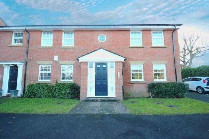 2 Bedroom Flat To Rent In Canons Court, York, YO23