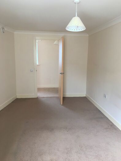 1 Bedroom Flat To Rent In Cranes Lane, Basildon, Essex, SS14