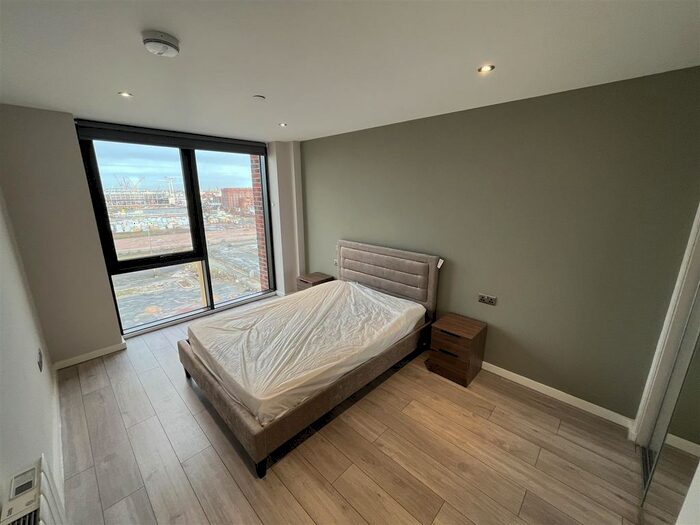 1 Bedroom Flat To Rent In Jesse Hartley Way, Liverpool, L3