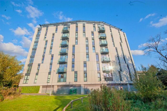 2 Bedroom Flat For Sale In Century Tower, Shire Gate, City Centre, Chelmsford, CM2