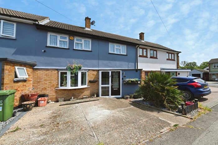 3 Bedroom Terraced House For Sale In Devonshire Road, Basildon, Essex, SS15