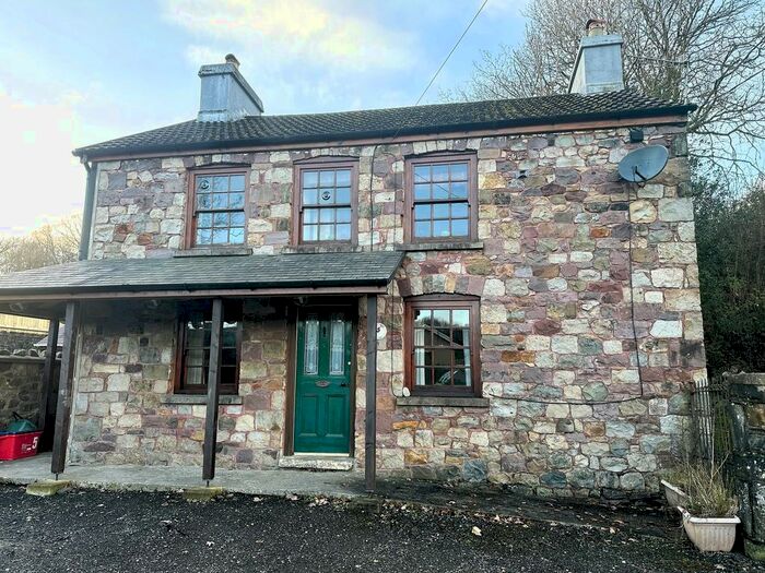 3 Bedroom Cottage To Rent In Brynygroes, Ystradgynlais, Swansea., SA9
