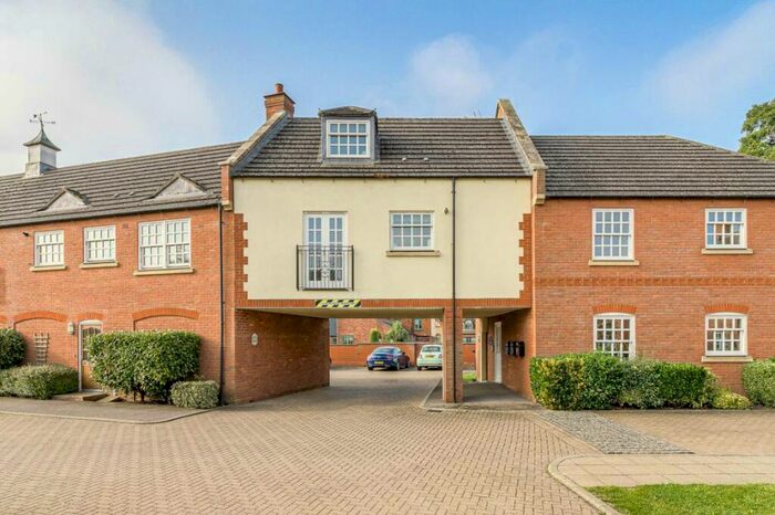 1 Bedroom Flat To Rent In Towcester, NN12