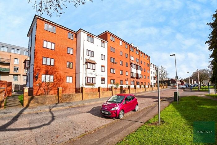 1 Bedroom Flat For Sale In Harts Lane, Ashdown Court Harts Lane, IG11