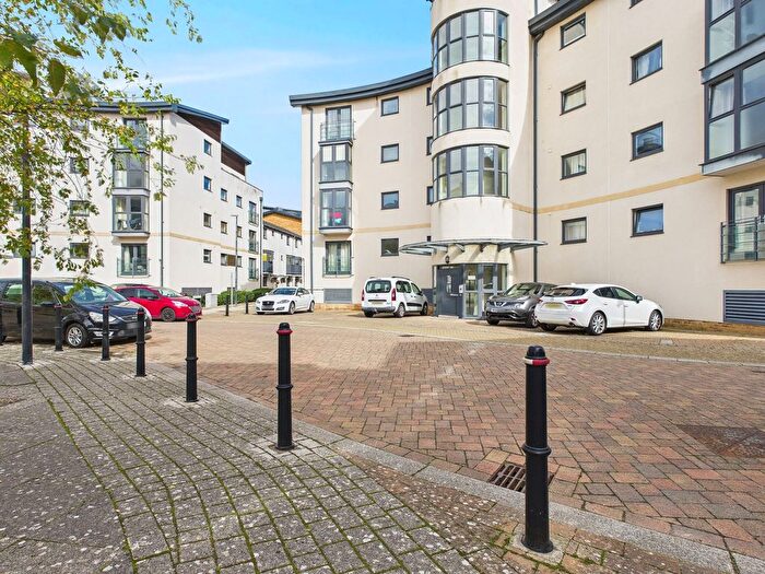 2 Bedroom Flat To Rent In Ivy Court, Pasteur Drive, Swindon, SN1