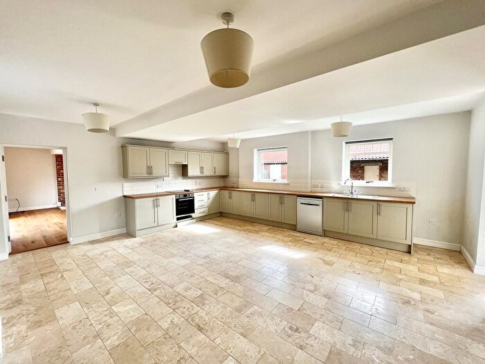 3 Bedroom Barn Conversion To Rent In Baxter Lane, Sibthorpe, Newark, NG23