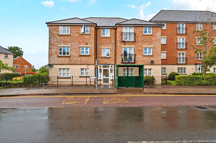 2 Bedroom Flat For Sale In Haydon End, Swindon, SN25