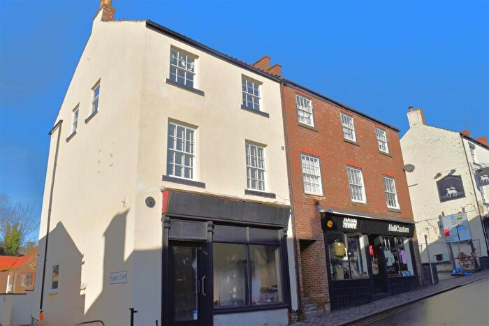 2 Bedroom Flat To Rent In High Skellgate, Ripon, HG4