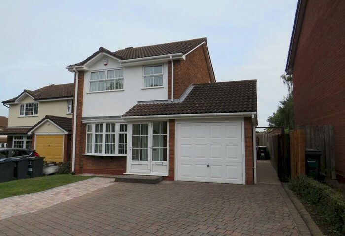 3 Bedroom Detached House To Rent In Moat Croft, Walmley, Sutton Coldfield, B76