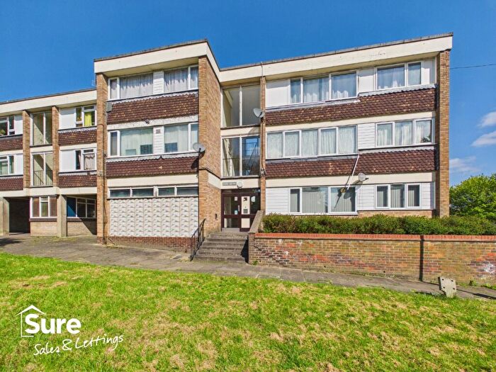 1 Bedroom Apartment To Rent In Livingstone Walk, Hemel Hempstead, Hertfordshire, HP2