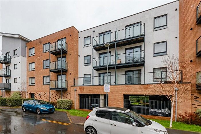 1 Bedroom Flat For Sale In Creek Mill Way, Dartford, Kent, DA1