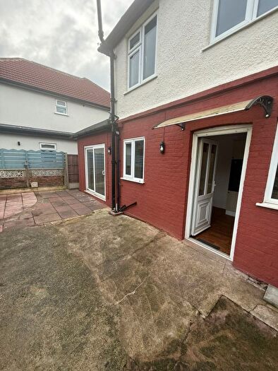 4 Bedroom End Terrace House To Rent In Enfield, EN1