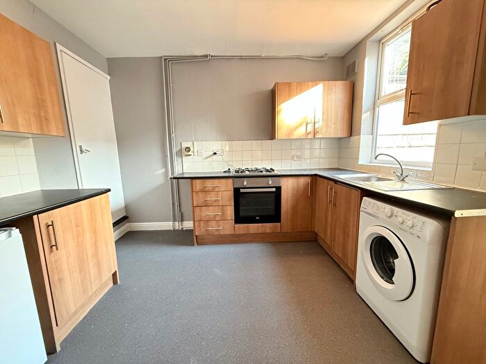 2 Bedroom Property To Rent In Bradgate Road, Nottingham, NG7