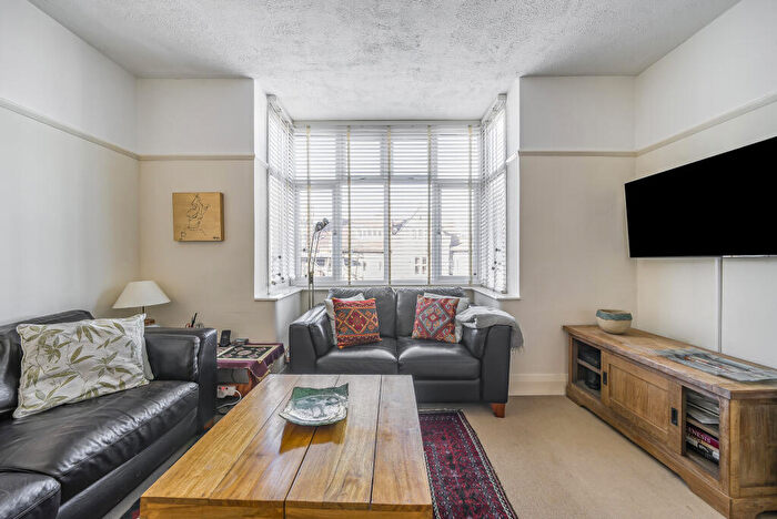 3 Bedroom Semi Detached House For Sale In Trelawney Road, Bristol, BS6