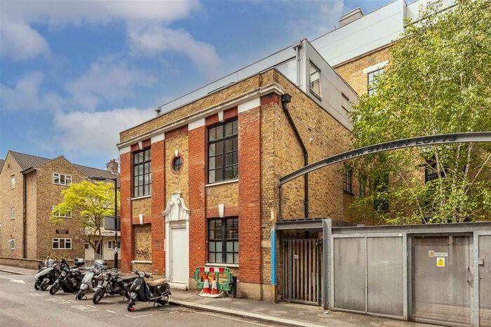 2 Bedroom Flat To Rent In Weller Street, London, SE1