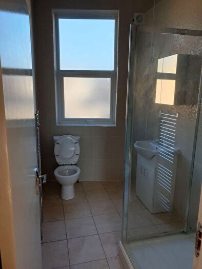 1 Bedroom Flat To Rent In London Road Isleworth, Isleworth, TW7
