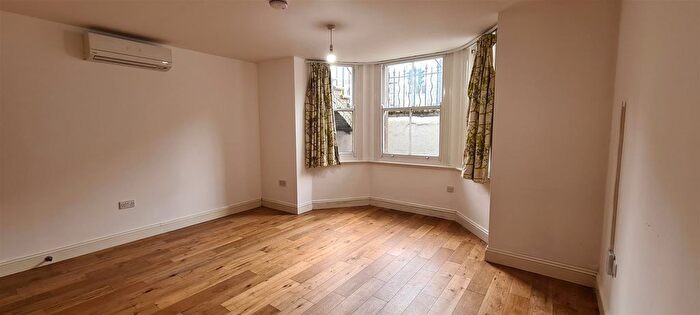 Studio To Rent In Flat, Newmarket Road, Cambridge, CB5