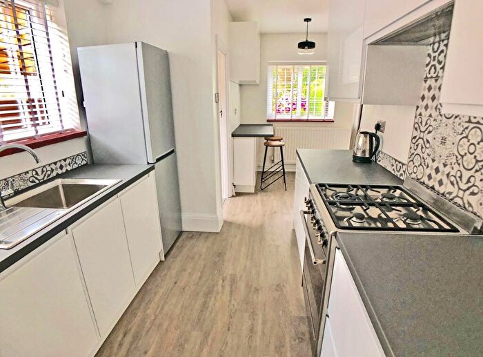 4 Bedroom Semi Detached House To Rent In Lakes Lane, Beaconsfield, HP9