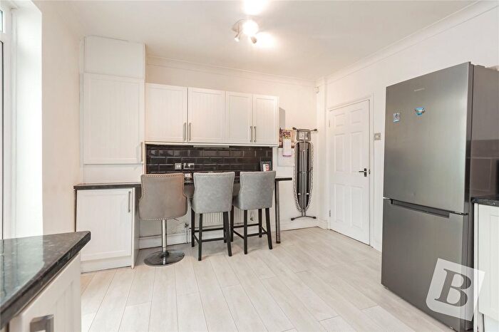 2 Bedroom Semi-Detached House For Sale In Cross Road, Mawneys, Romford, RM7