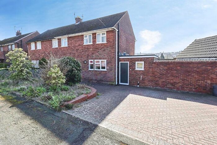 3 Bedroom Semi Detached House For Sale In West Road South, Halesowen, B63
