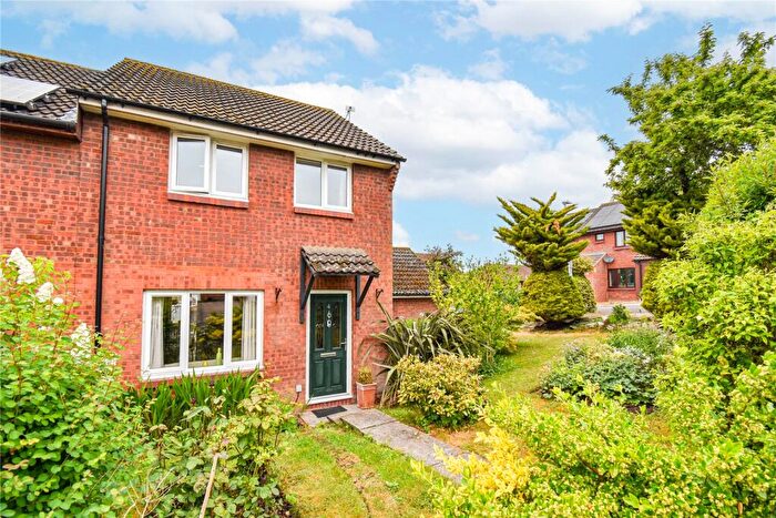 3 Bedroom Semi-Detached House For Sale In Elizabeth Drive, Devizes, Wiltshire, SN10