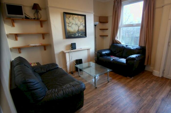 3 Bedroom Terraced House To Rent In Harold Terrace, Hyde Park, Leeds, LS6