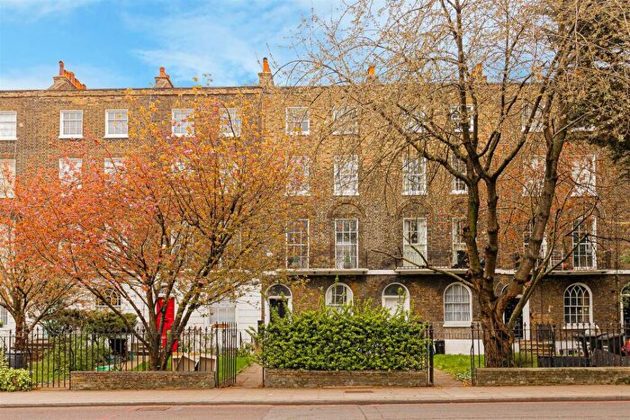 3 Bedroom Flat For Sale In Pentonville Road, Islington, N1