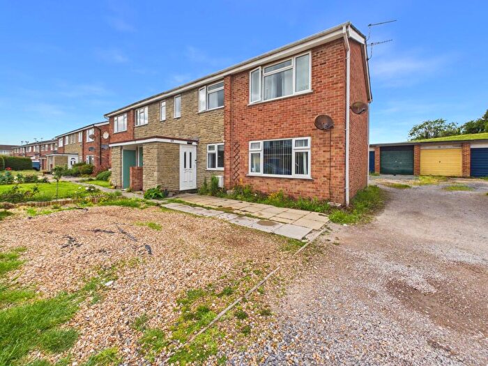 2 Bedroom Flat For Sale In Manor Farm Crescent, Weston-Super-Mare, BS24