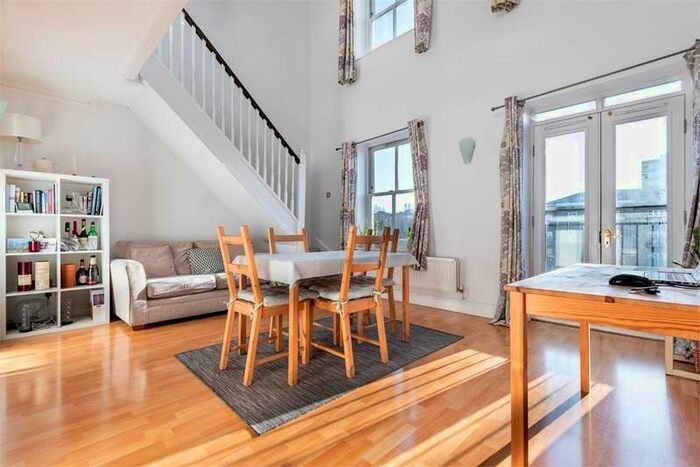 2 Bedroom Flat To Rent In Bentham House, 5 Falmouth Road, Borough, SE1