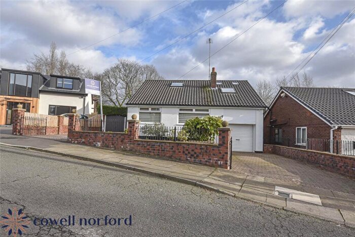 4 Bedroom Detached House For Sale In Links View, Bamford, Greater Manchester, OL11
